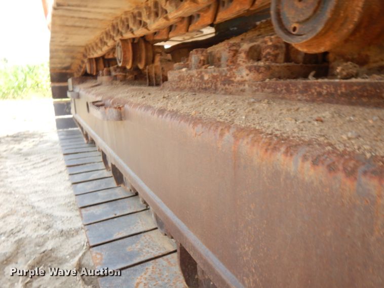 image for item IL9924 1996 Hitachi EX400LC-3  excavator