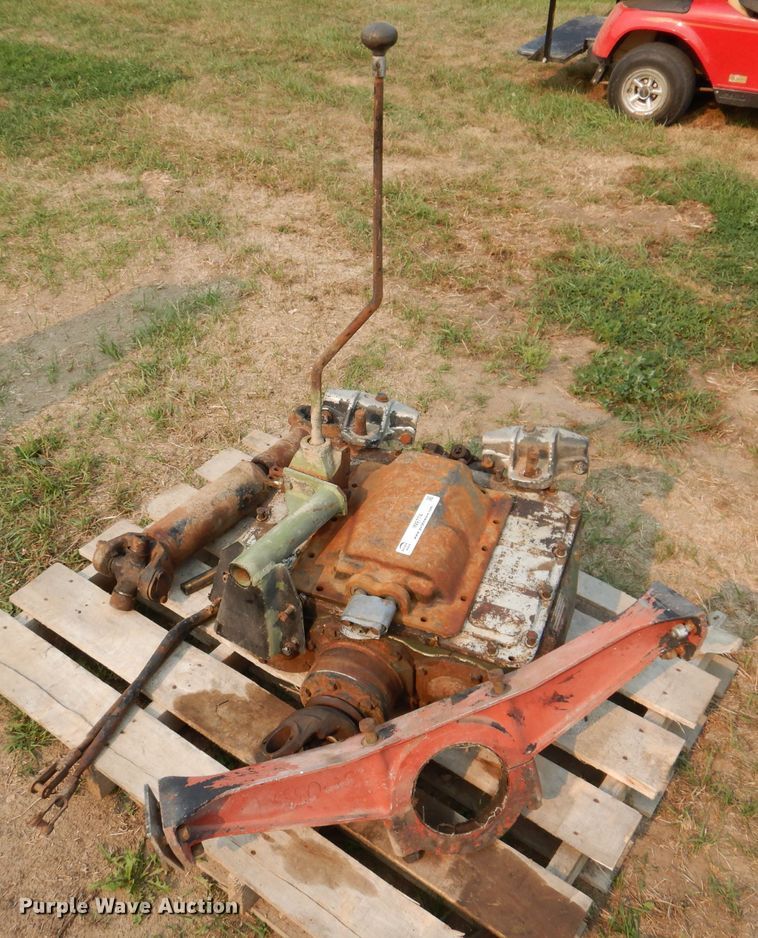 image for item IN9774 Spicer 1241-D  transmission