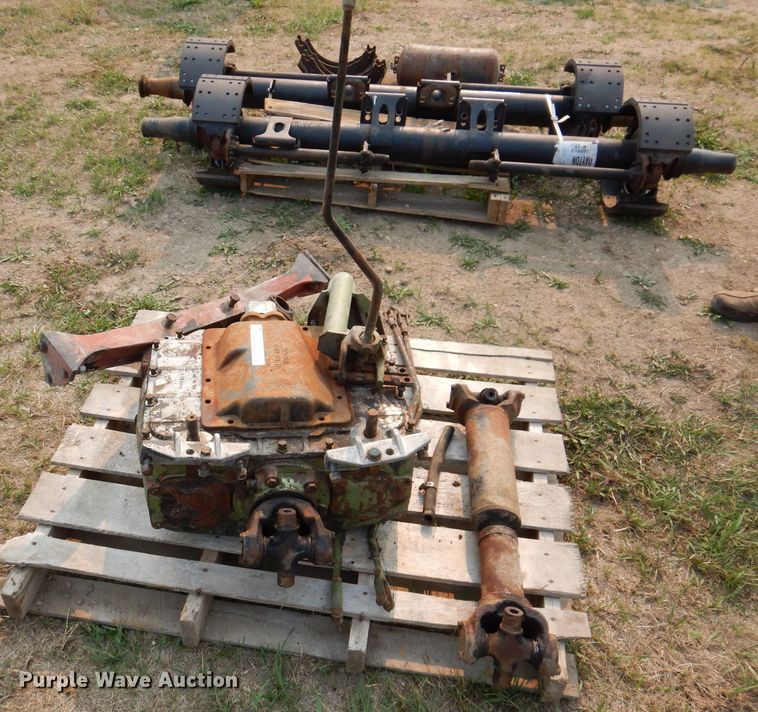 image for item IN9774 Spicer 1241-D  transmission