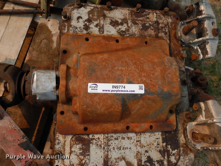 image for item IN9774 Spicer 1241-D  transmission