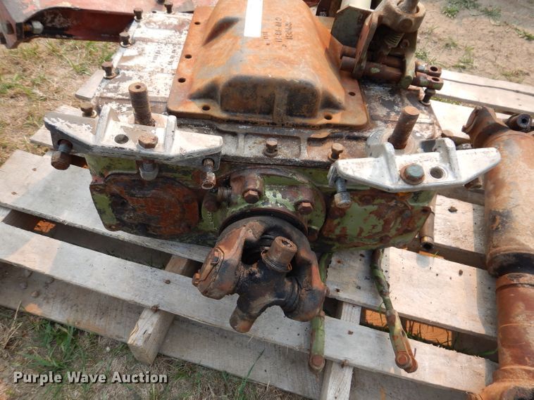 image for item IN9774 Spicer 1241-D  transmission