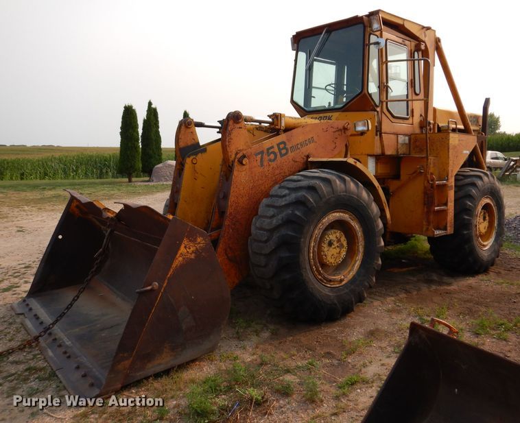 image for item IN9775 Clark-Michigan 75B  wheel loader