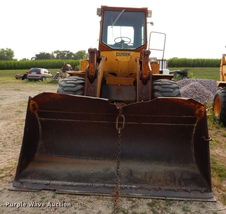 image for item IN9775 Clark-Michigan 75B  wheel loader