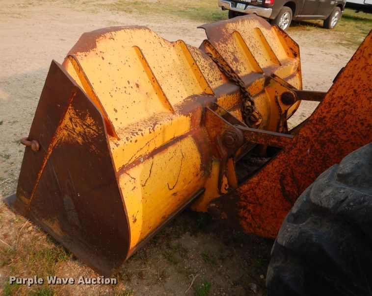 image for item IN9775 Clark-Michigan 75B  wheel loader