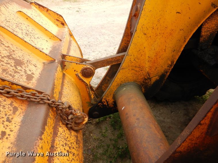 image for item IN9775 Clark-Michigan 75B  wheel loader