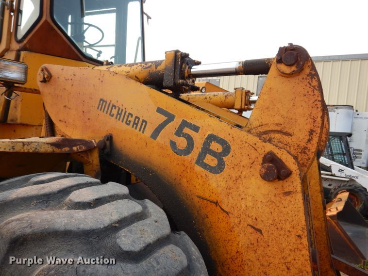 image for item IN9775 Clark-Michigan 75B  wheel loader