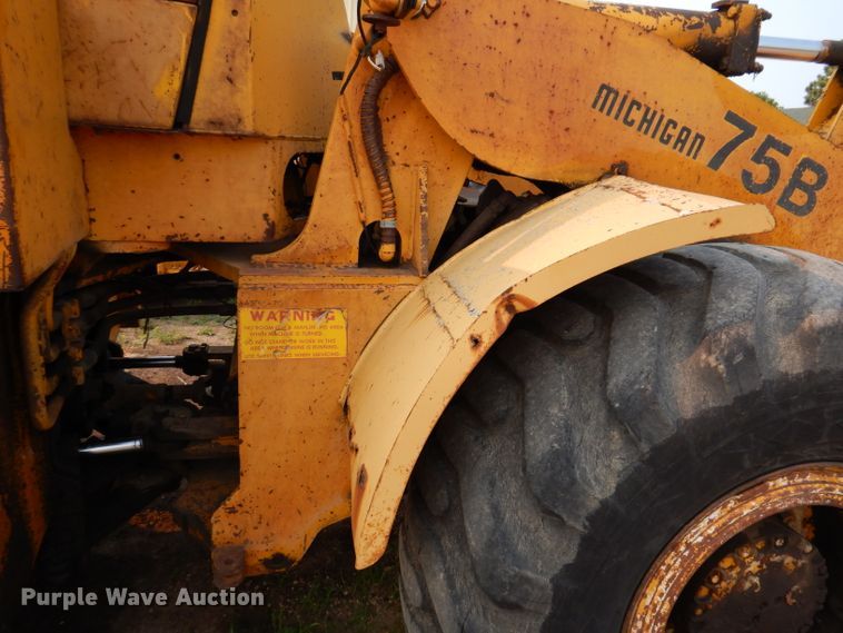 image for item IN9775 Clark-Michigan 75B  wheel loader