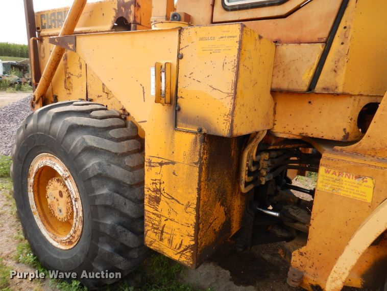 image for item IN9775 Clark-Michigan 75B  wheel loader