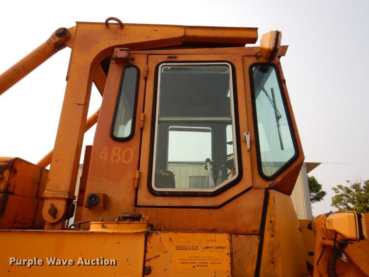 image for item IN9775 Clark-Michigan 75B  wheel loader