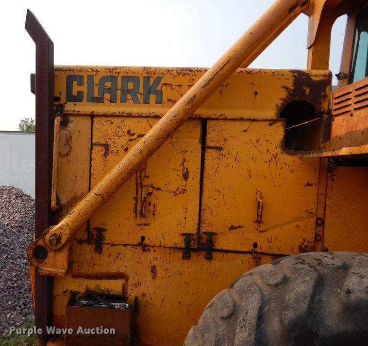 image for item IN9775 Clark-Michigan 75B  wheel loader