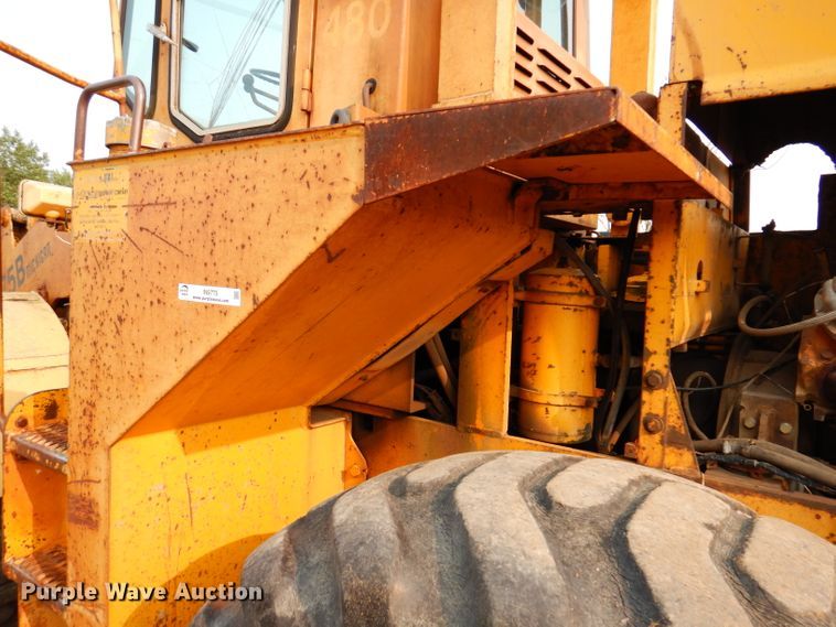 image for item IN9775 Clark-Michigan 75B  wheel loader