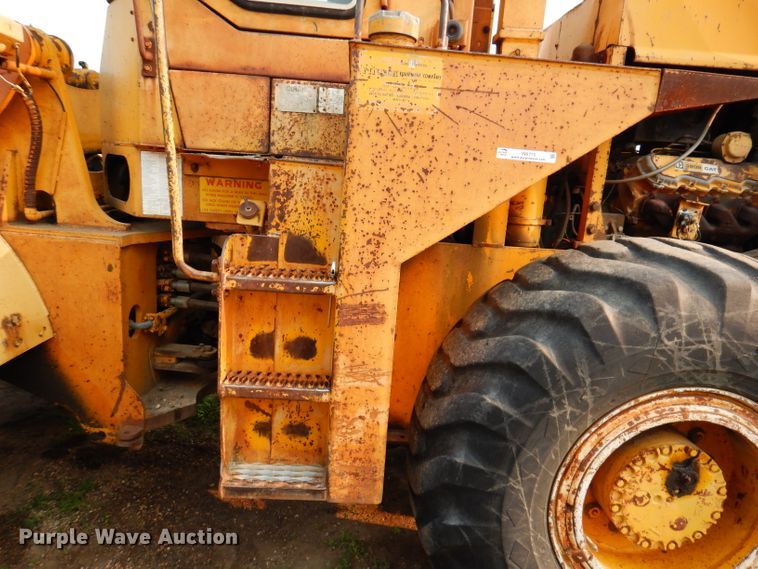 image for item IN9775 Clark-Michigan 75B  wheel loader