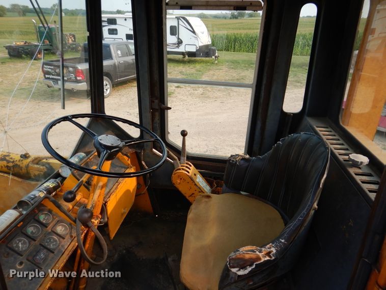 image for item IN9775 Clark-Michigan 75B  wheel loader