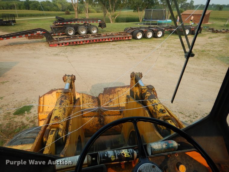 image for item IN9775 Clark-Michigan 75B  wheel loader