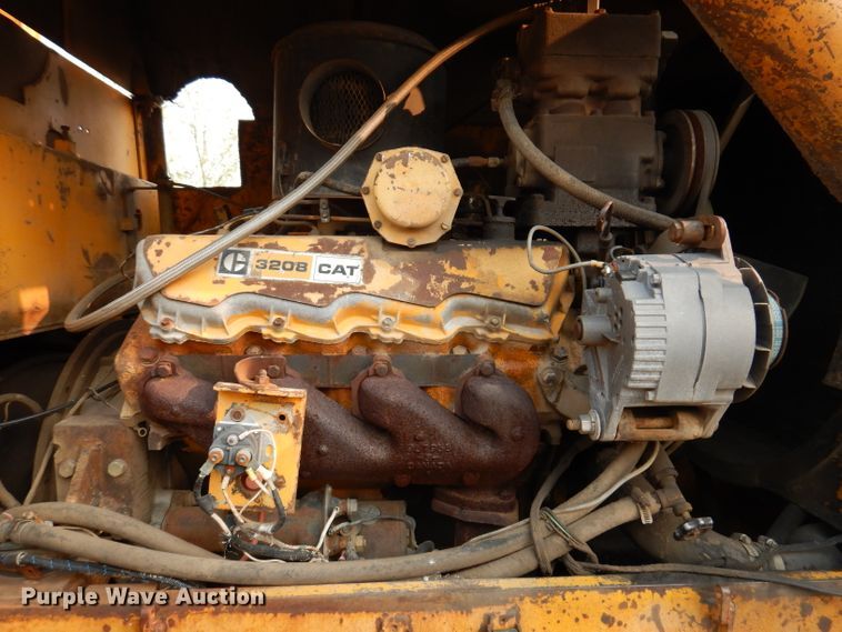 image for item IN9775 Clark-Michigan 75B  wheel loader