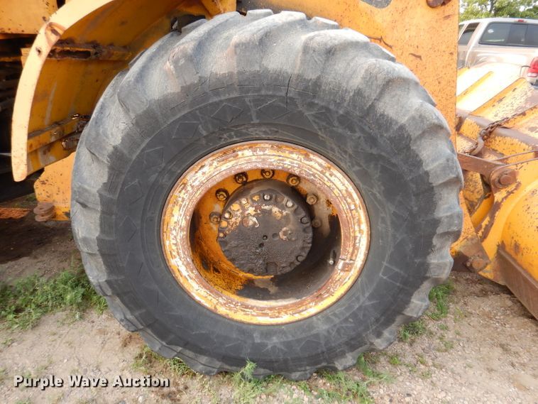 image for item IN9775 Clark-Michigan 75B  wheel loader