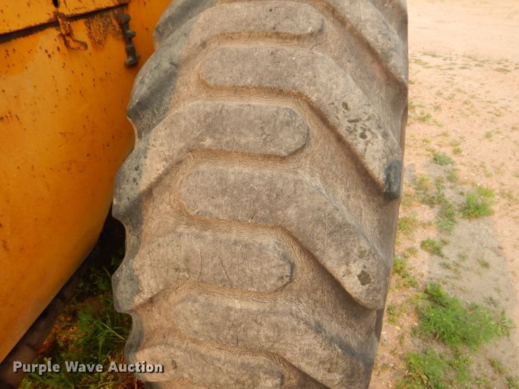 image for item IN9775 Clark-Michigan 75B  wheel loader