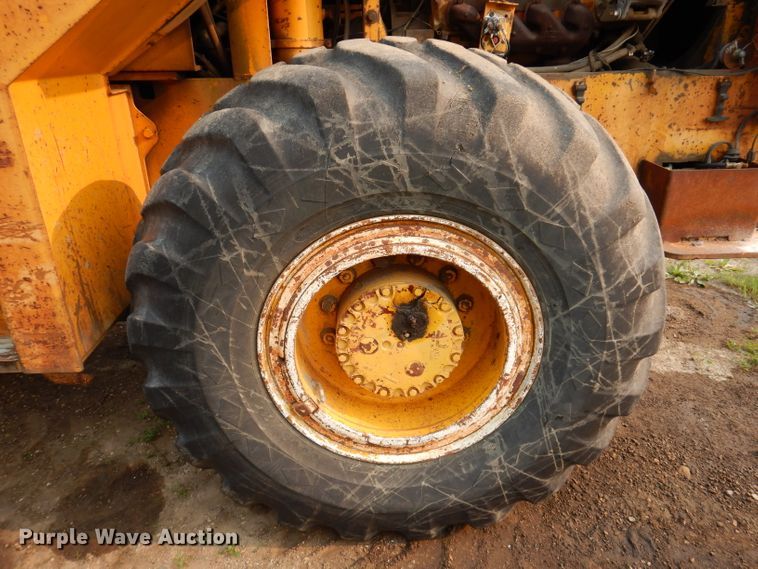 image for item IN9775 Clark-Michigan 75B  wheel loader