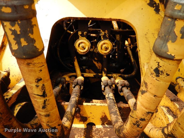 image for item IQ9738 1998 Komatsu PC200LC  excavator