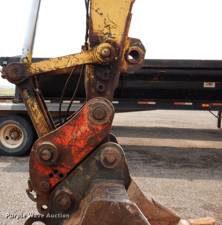 image for item IQ9738 1998 Komatsu PC200LC  excavator