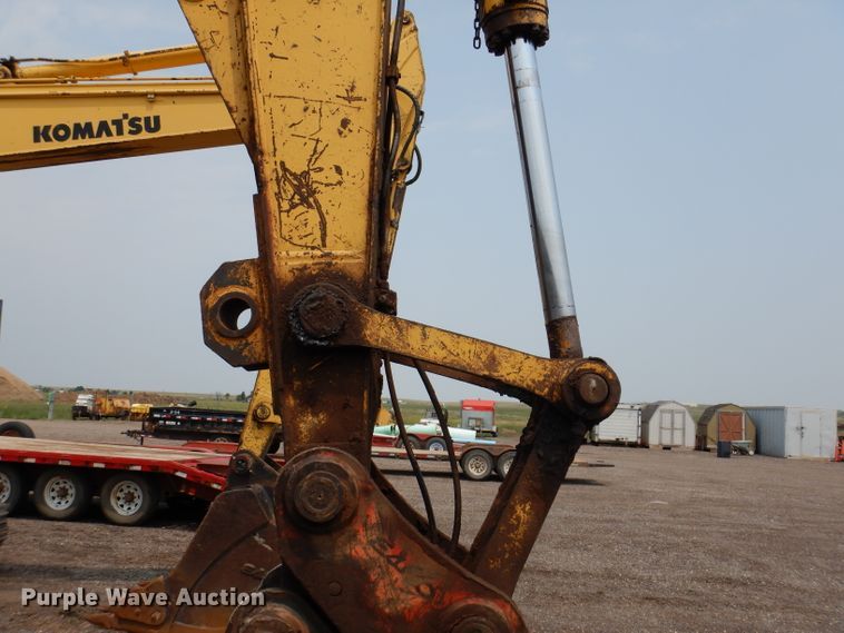 image for item IQ9738 1998 Komatsu PC200LC  excavator