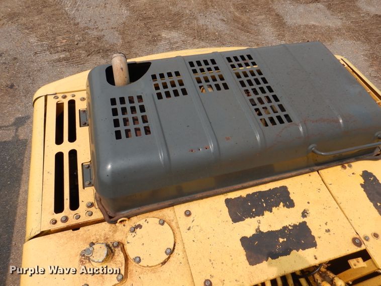 image for item IQ9738 1998 Komatsu PC200LC  excavator