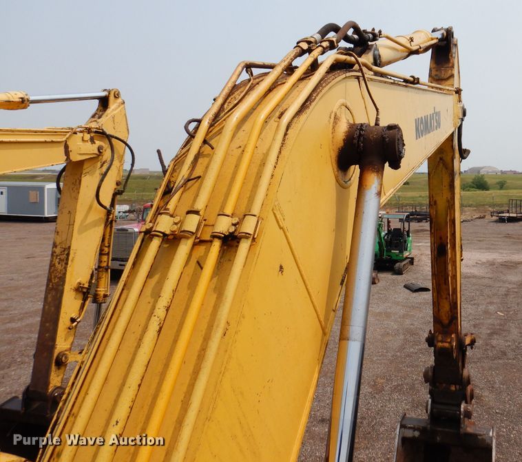 image for item IQ9738 1998 Komatsu PC200LC  excavator