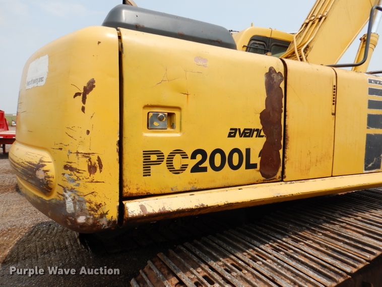 image for item IQ9738 1998 Komatsu PC200LC  excavator