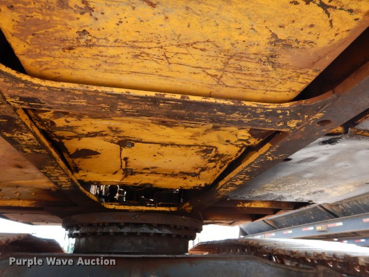 image for item IQ9738 1998 Komatsu PC200LC  excavator