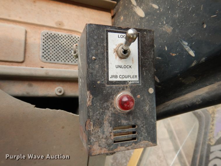 image for item IQ9738 1998 Komatsu PC200LC  excavator