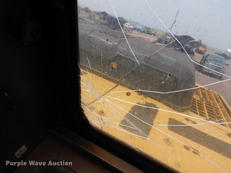 image for item IQ9738 1998 Komatsu PC200LC  excavator