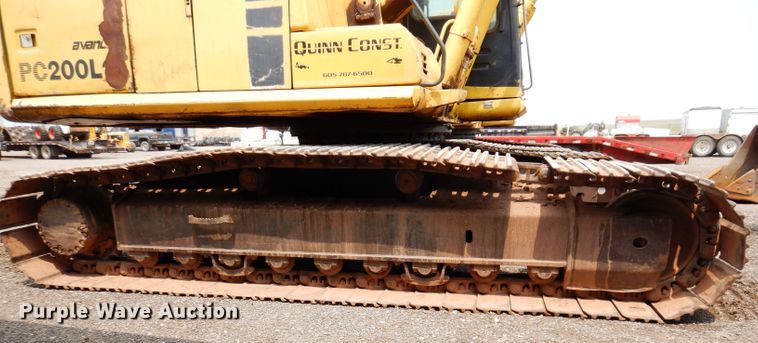 image for item IQ9738 1998 Komatsu PC200LC  excavator