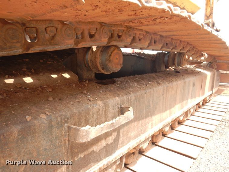 image for item IQ9738 1998 Komatsu PC200LC  excavator