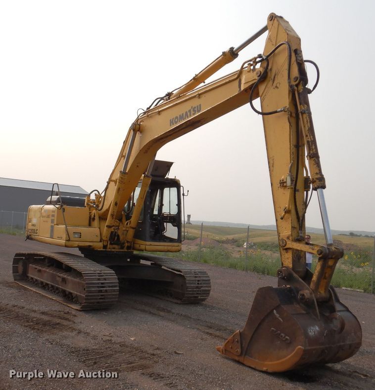 image for item IQ9739 1996 Komatsu PC200LC  excavator