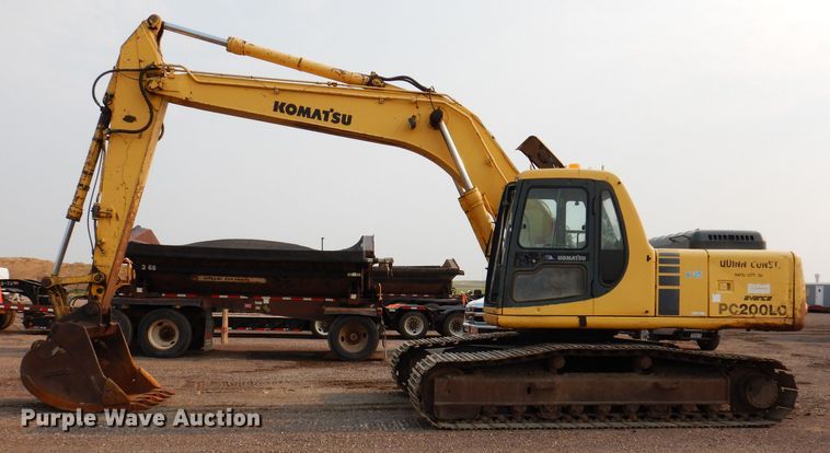 image for item IQ9739 1996 Komatsu PC200LC  excavator