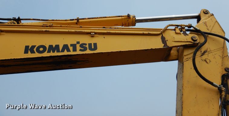 image for item IQ9739 1996 Komatsu PC200LC  excavator