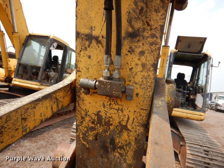 image for item IQ9739 1996 Komatsu PC200LC  excavator