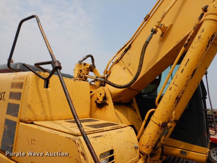 image for item IQ9739 1996 Komatsu PC200LC  excavator