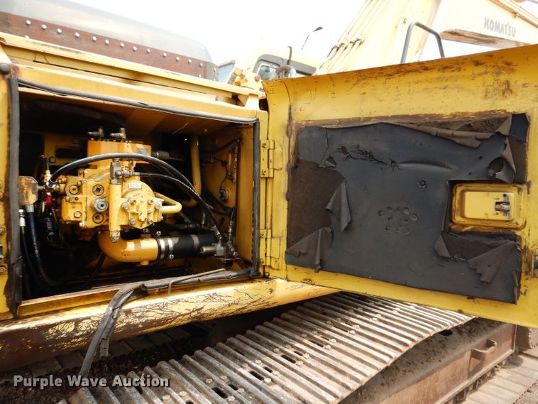 image for item IQ9739 1996 Komatsu PC200LC  excavator