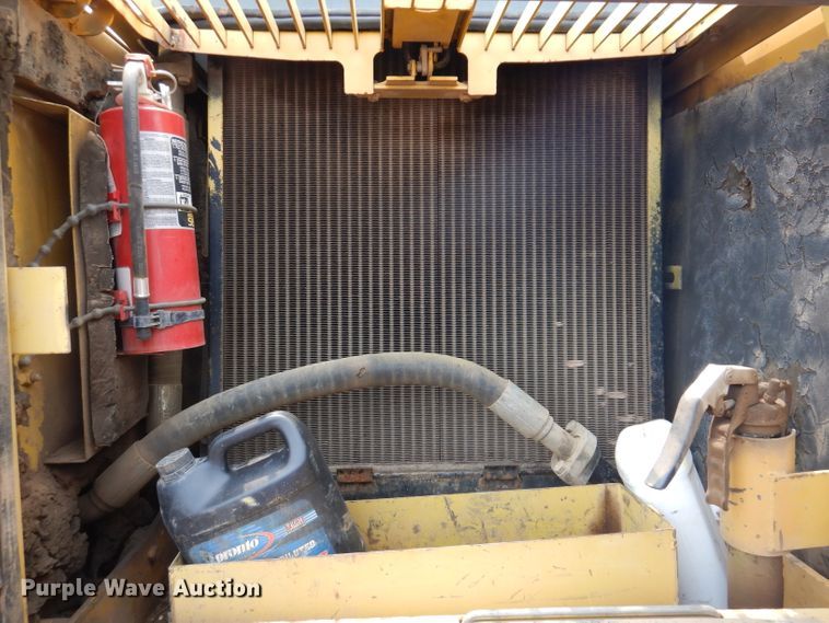 image for item IQ9739 1996 Komatsu PC200LC  excavator