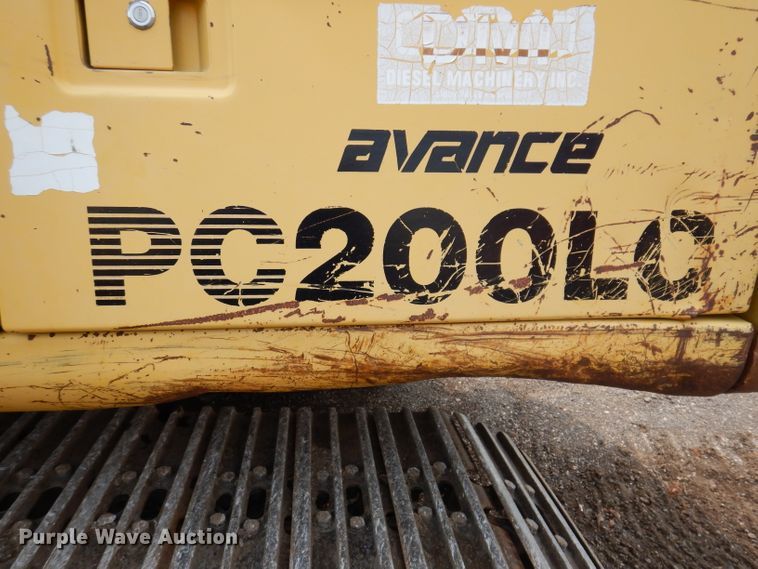 image for item IQ9739 1996 Komatsu PC200LC  excavator