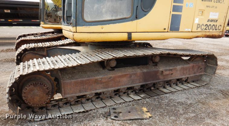 image for item IQ9739 1996 Komatsu PC200LC  excavator