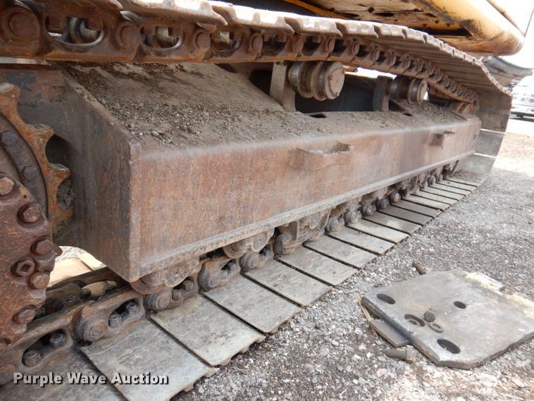 image for item IQ9739 1996 Komatsu PC200LC  excavator