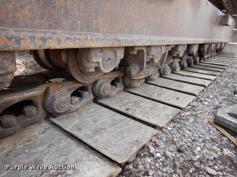 image for item IQ9739 1996 Komatsu PC200LC  excavator