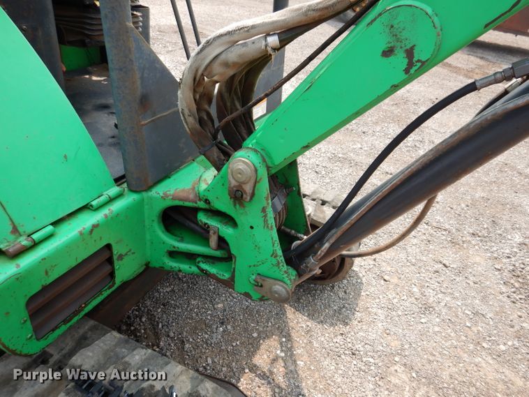 image for item IQ9740 2005 Bobcat 334  mini excavator