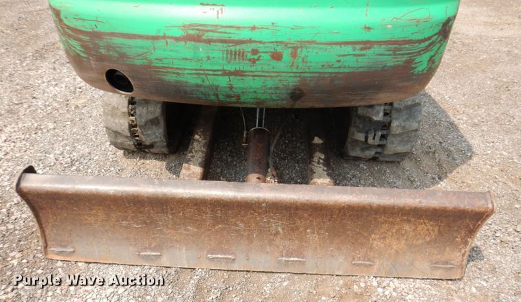 image for item IQ9740 2005 Bobcat 334  mini excavator