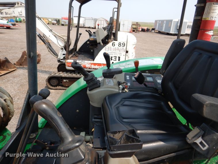 image for item IQ9740 2005 Bobcat 334  mini excavator