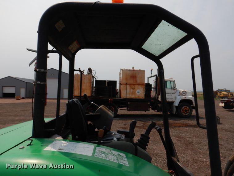 image for item IQ9740 2005 Bobcat 334  mini excavator