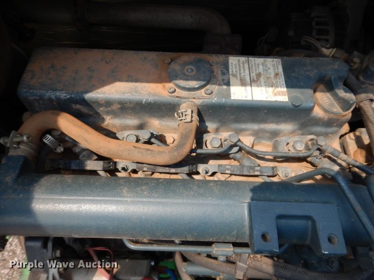 image for item IQ9740 2005 Bobcat 334  mini excavator