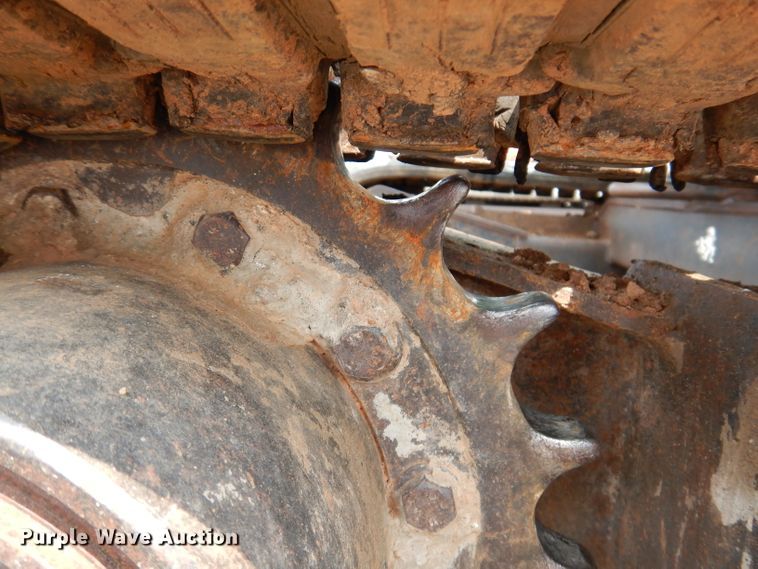 image for item IQ9740 2005 Bobcat 334  mini excavator